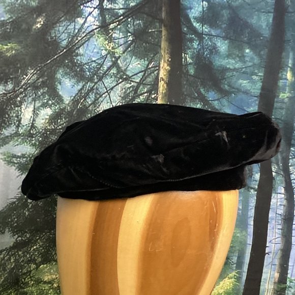 Vintage Plaza Suite by Betmar Black Crushed Velvet Beret Hat NEW main image 4
